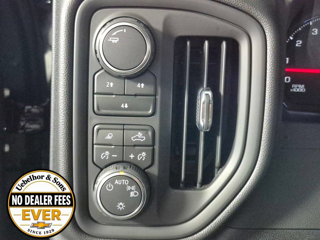 New 2026 Chevrolet Silverado 2500 Custom w/ Custom Value Package AWD/4WD image 18