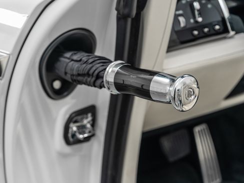 Used 2020 Rolls-Royce Dawn RWD image 30