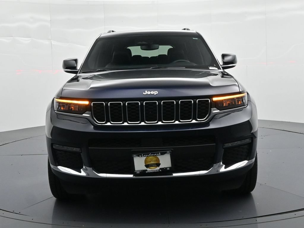 Used 2024 Jeep Grand Cherokee L Limited AWD/4WD image 3