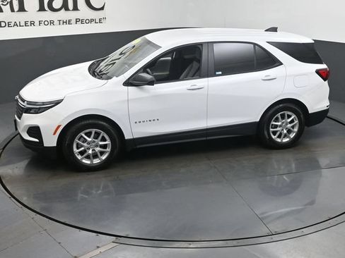 Used 2023 Chevrolet Equinox LS w/ LS Convenience Package FWD image 58