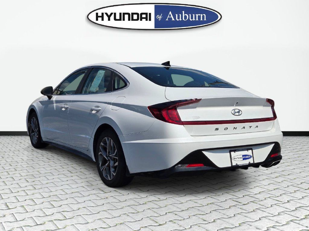 Certified 2023 Hyundai Sonata SEL w/ Preferred Accessory Package FWD image 9