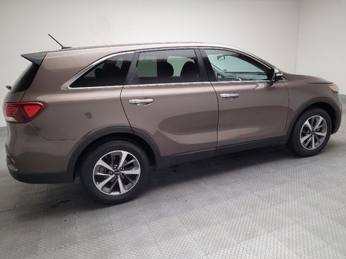 Used 2020 Kia Sorento FWD V6 image 10