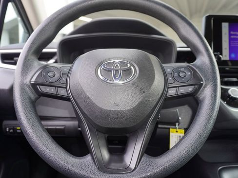 Certified 2025 Toyota Corolla LE image 17