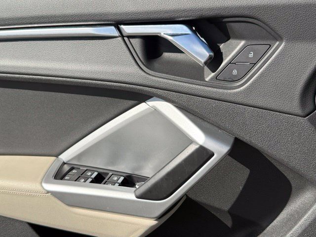 Used 2020 Audi Q3 2.0T Premium AWD/4WD image 21