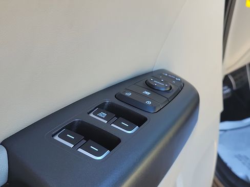 Used 2020 Kia Sportage S image 15