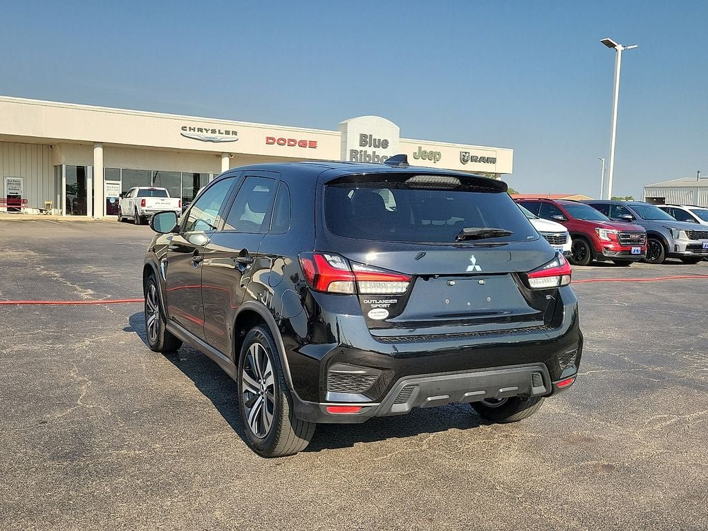 Used 2024 Mitsubishi Outlander Sport SE AWD/4WD image 4