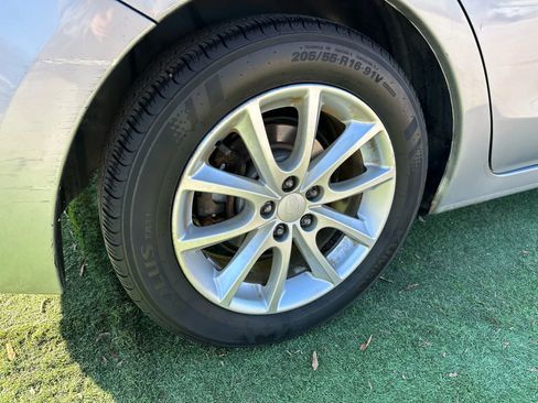 Used 2012 Subaru Impreza 2.0i Premium w/ All-Weather Pkg image 37