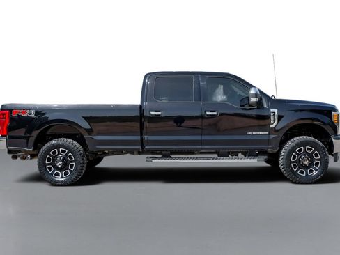 Used 2019 Ford F250 XLT w/ XLT Premium Package AWD/4WD image 5