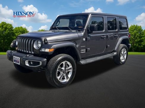 Used 2020 Jeep Wrangler Unlimited Sahara image 3