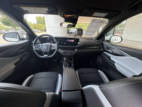 Certified 2024 Buick Envista Preferred w/ Convenience I Package FWD image 19