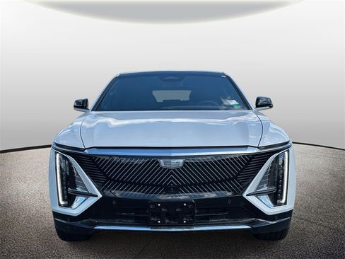 New 2025 Cadillac Lyriq Luxury image 6
