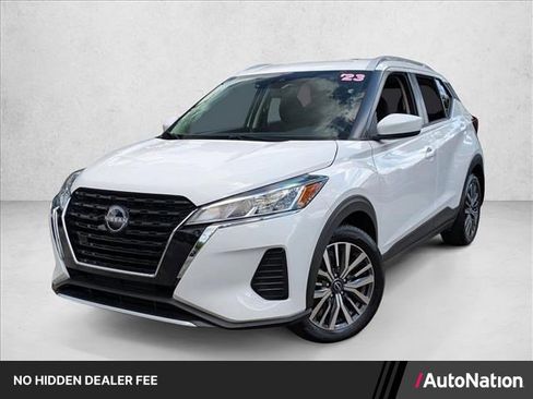 Certified 2023 Nissan Kicks SV FWD image 1