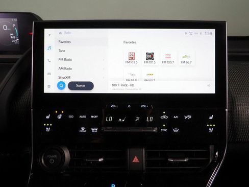 Used 2023 Subaru Solterra Touring AWD/4WD image 29