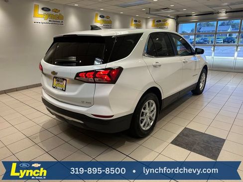Used 2022 Chevrolet Equinox LT AWD/4WD image 26