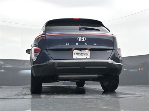 Used 2024 Hyundai Kona SE image 35