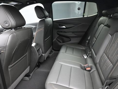 New 2026 Buick Envista Avenir FWD image 12