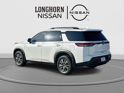 New 2025 Nissan Pathfinder SV w/ Cargo Package image 5