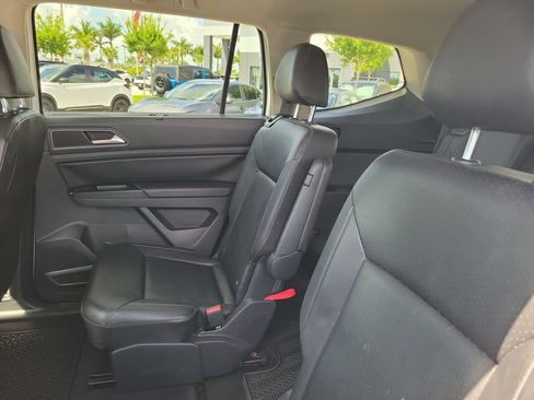 Used 2019 Volkswagen Atlas SE w/ Towing Package FWD image 10