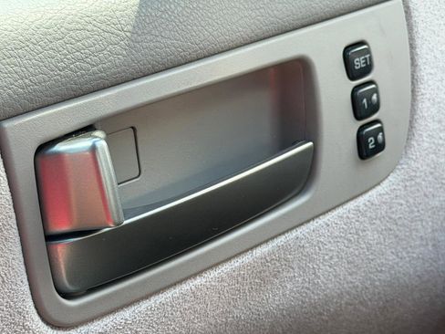 Used 2004 Nissan Maxima 3.5 SE image 13