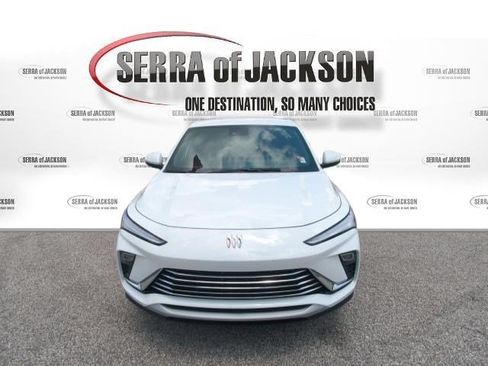 Used 2024 Buick Envista Preferred w/ Convenience I Package FWD image 3