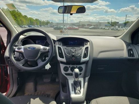 Used 2014 Ford Focus SE FWD image 20