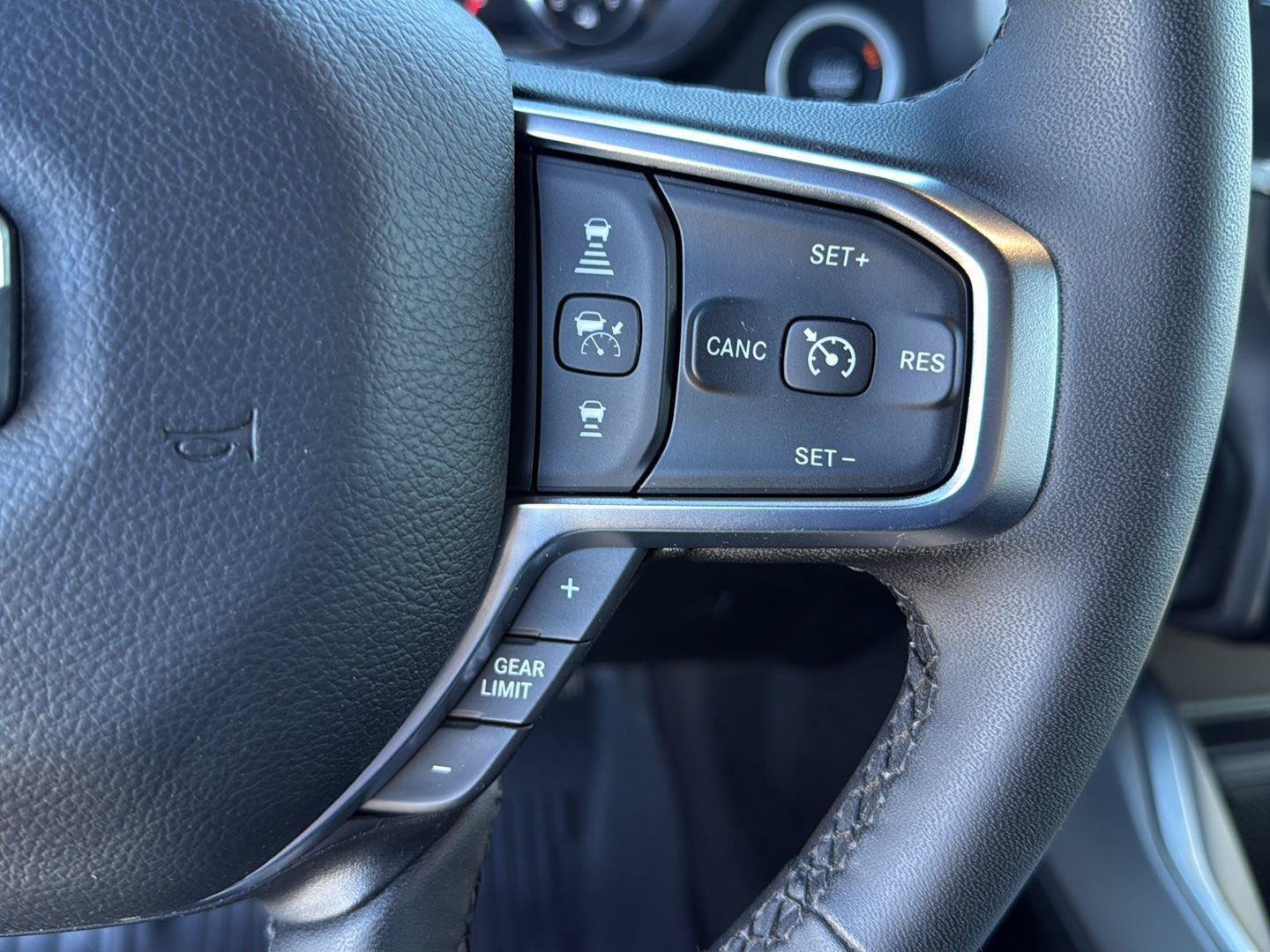 Used 2025 RAM 1500 Big Horn AWD/4WD image 18