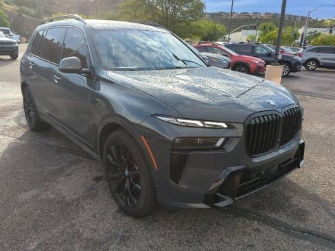 Used 2024 BMW X7 xDrive40i w/ Executive Package AWD/4WD image 2