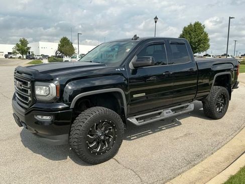 Used 2019 GMC Sierra 1500 Limited w/ Elevation Edition AWD/4WD image 3