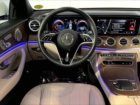 Used 2023 Mercedes-Benz E 350 4MATIC Sedan image 6