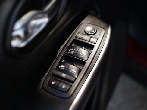 Used 2020 Jeep Cherokee Limited AWD/4WD image 27