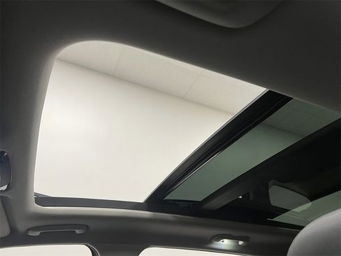 Used 2023 Kia Sorento EX w/ Panoramic Sunroof Package image 22
