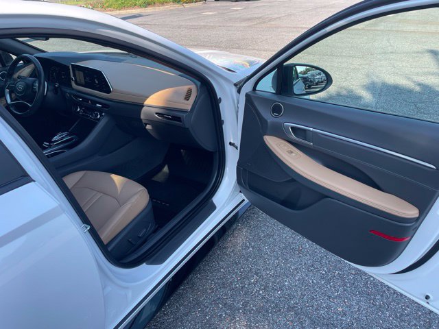 Used 2021 Hyundai Sonata Limited FWD image 13