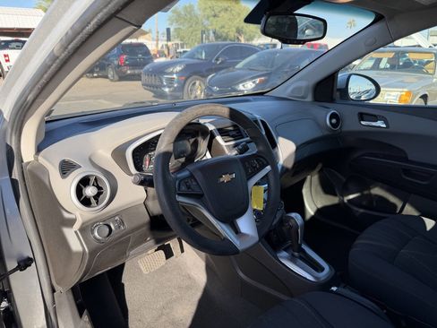 Used 2019 Chevrolet Sonic LT image 16