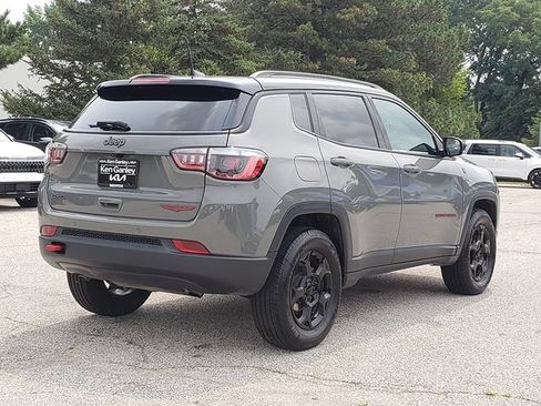 Used 2023 Jeep Compass Trailhawk w/ Trailhawk Convenience Group AWD/4WD image 6