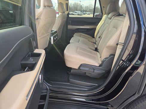Used 2024 Ford Expedition Max Limited image 8