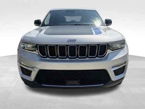 Used 2023 Jeep Grand Cherokee Limited AWD/4WD image 8