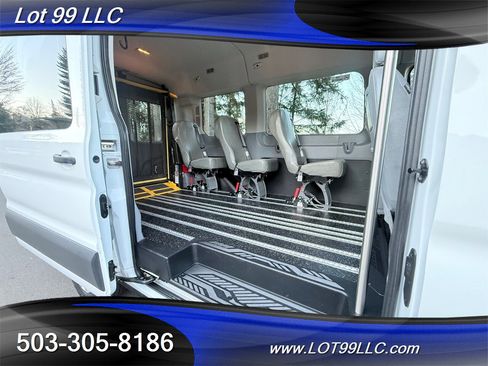 Used 2018 Ford Transit 150 XL image 44
