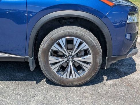 Used 2021 Nissan Rogue SV FWD image 12