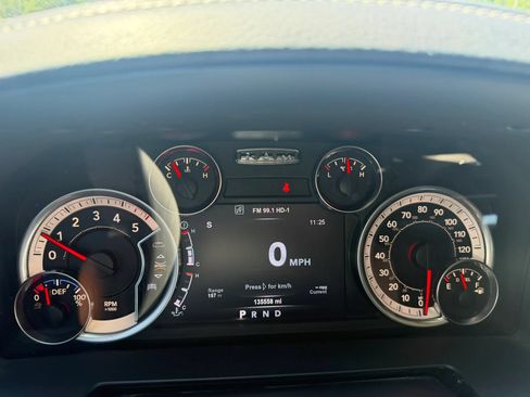 Used 2018 RAM 1500 Laramie w/ Convenience Group AWD/4WD image 11