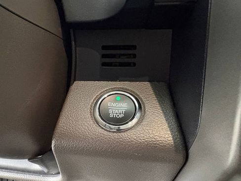 Used 2021 Ford Expedition XLT image 22