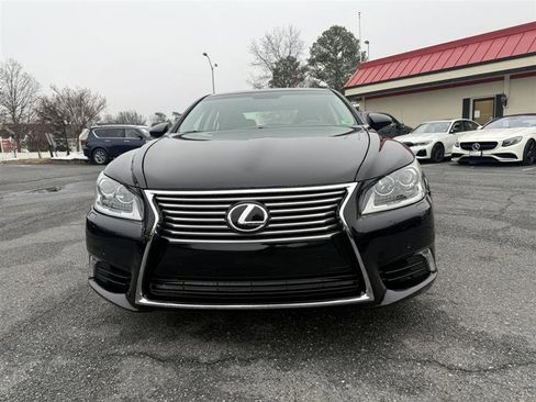 Used 2013 Lexus LS 460 AWD image 2