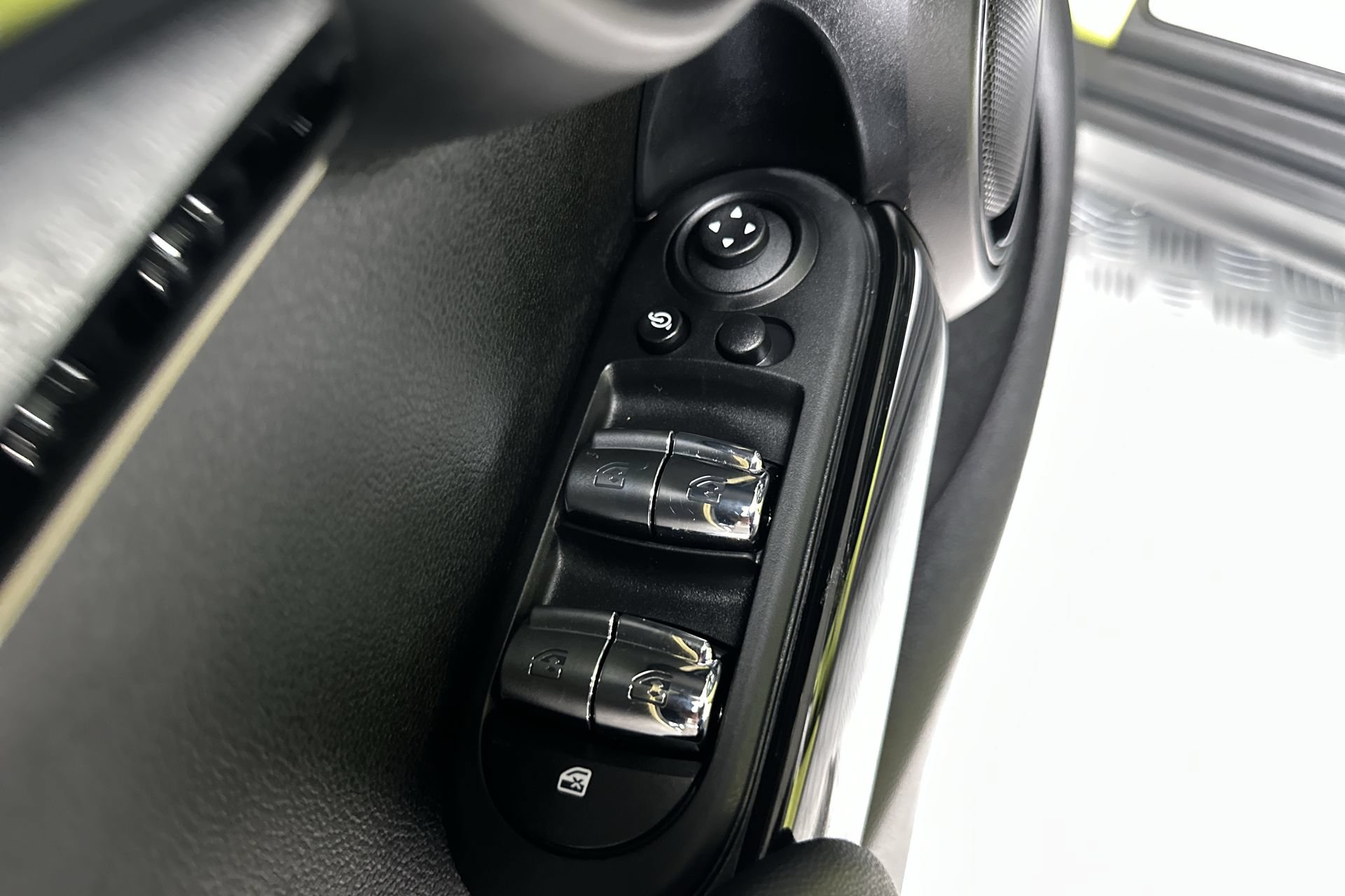 Certified 2023 MINI Cooper S FWD image 16