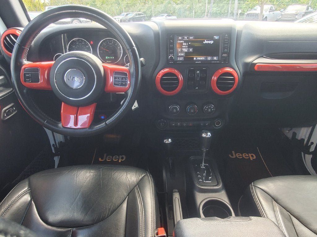 Used 2018 Jeep Wrangler Unlimited Sahara AWD/4WD image 18