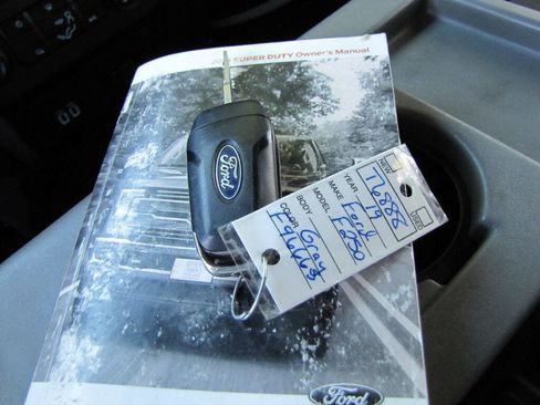 Used 2019 Ford F250 XL w/ STX Appearance Package image 42