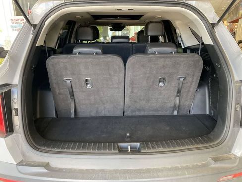 Used 2022 Kia Sorento S w/ Panoramic Sunroof Package AWD/4WD image 36
