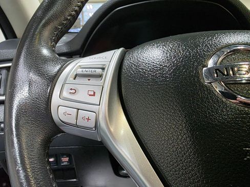 Used 2014 Nissan Rogue SL w/ SL Premium Package image 28