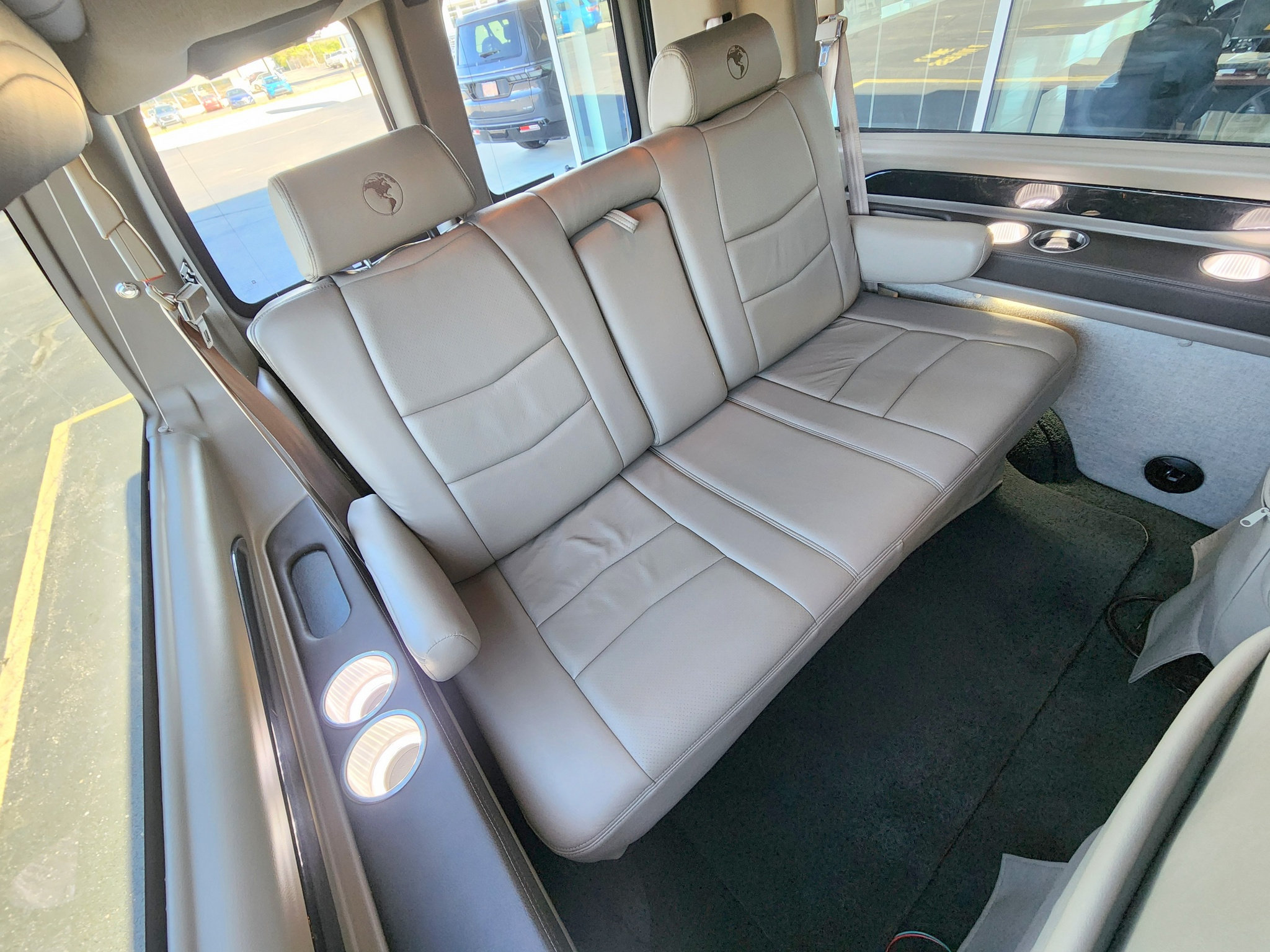Used 2020 Chevrolet Express 2500 Extended w/ Enhanced Convenience Package RWD image 29