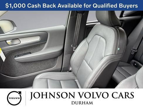 New 2026 Volvo XC40 B5 Core w/ Climate Package AWD/4WD image 26