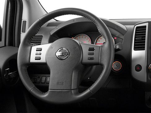 Used 2013 Nissan Xterra PRO-4X AWD/4WD image 9