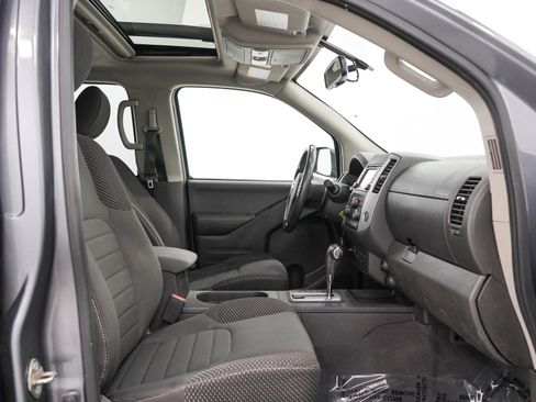 Used 2019 Nissan Frontier PRO-4X AWD/4WD image 14